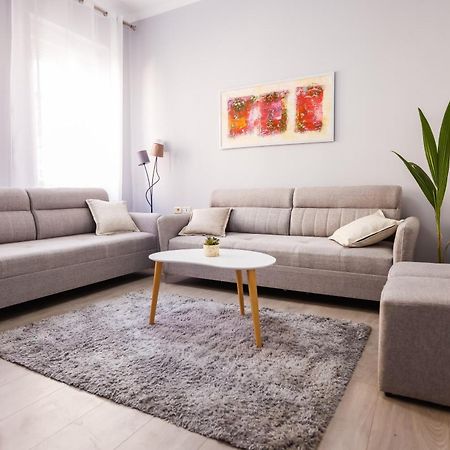 Viewpoint Central Apartment 티라나 외부 사진